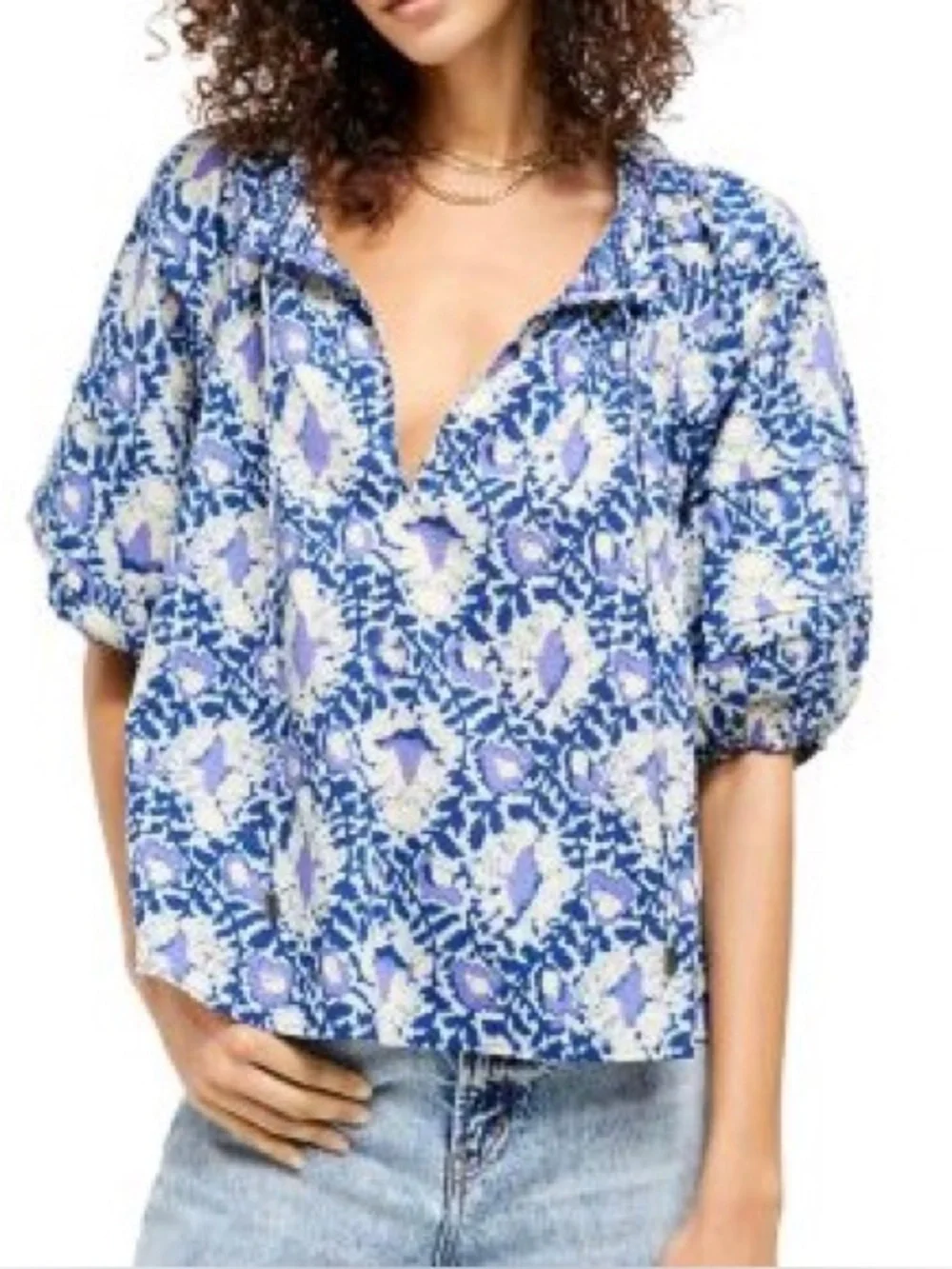 Free Peo­ple Blue & Grey Floral Blouse Relaxed Flowy